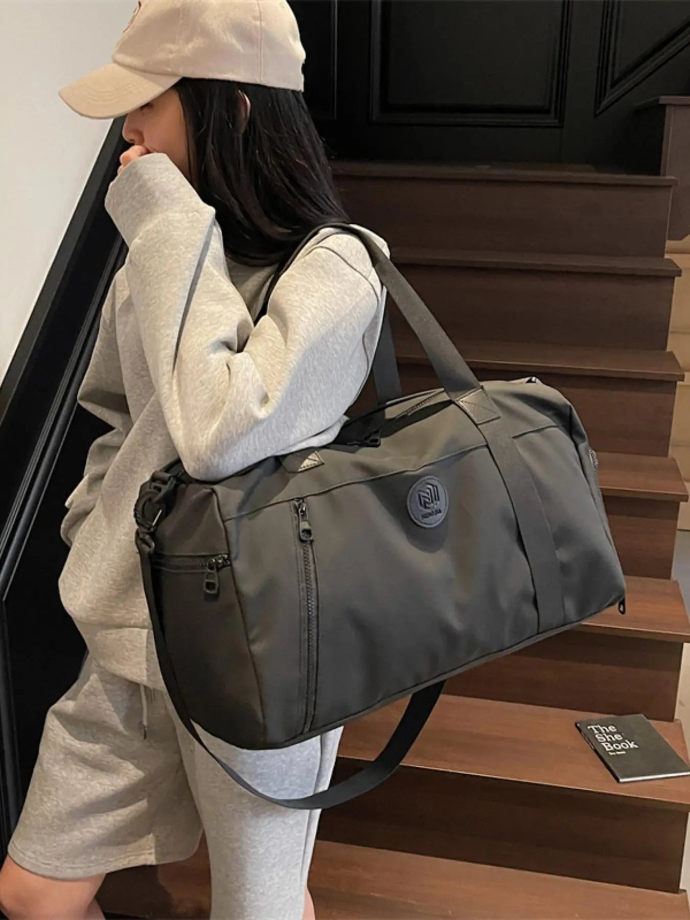 Unisex Travel Duffle Bag with Dry & Wet Separation, Independent Shoe Compartment, Neutral Style, Lightweight Weekender Bag for Gym Vacation
