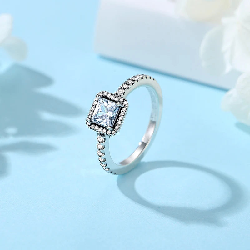 Aseez Lumière™ Square Crystal Ring