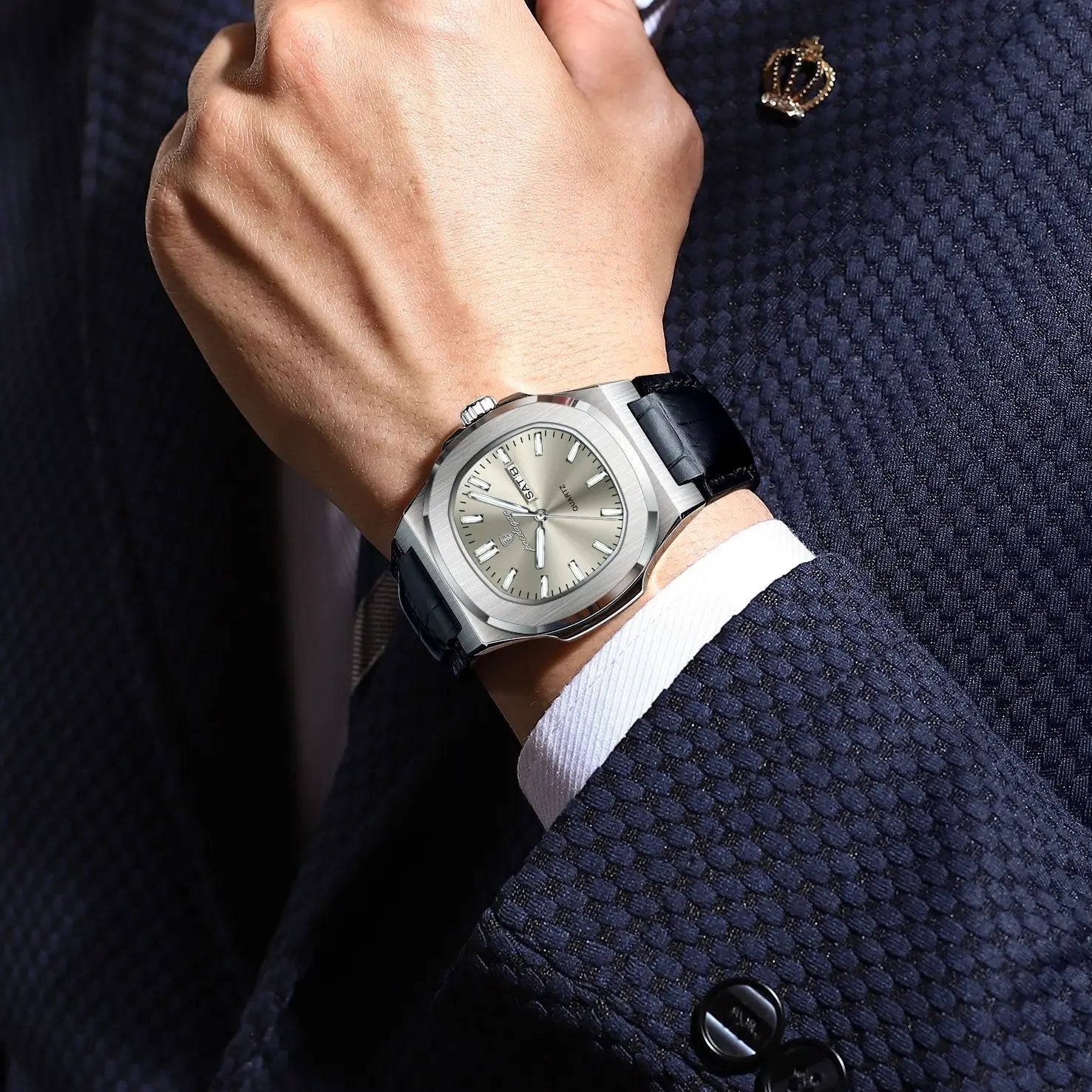 Aurelius Crown™ Quartz Watch